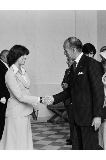 Valéry Giscard d&#039;Estaing avec la princesse Caroline de Monaco, le 3 juin 1976