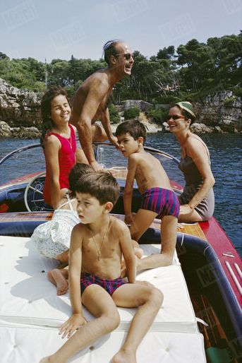 Valéry Giscard d'Estaing en vacances en famille à Antibes en août 1963.