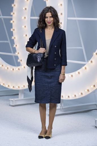 Maïwenn au défilé Chanel lors de la Fashion Week à Paris le 6 octobre 2020
