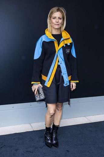 Marina Foïs au défilé Louis Vuitton lors de la Fashion Week de Paris le 6 octobre 2020