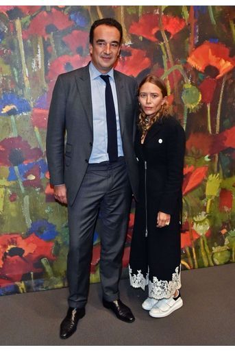 Mary-Kate Olsen et Olivier Sarkozy, mariés depuis 2015, ont 17 ans de différence d'âge.