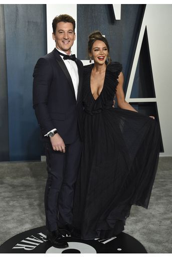 Miles Teller et Keleigh Sperry à l&#039;after-party des Oscars organisée par «Vanity Fair» à Los Angeles le 9 février 2020