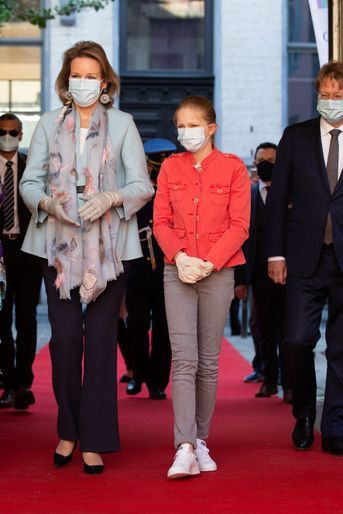 La reine des Belges Mathilde et la princesse Eléonore de Belgique à Bruxelles, le 14 mai 2020