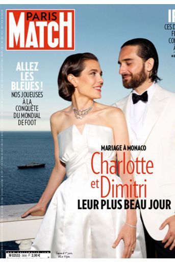 Après deux ans d'amour et un petit Balthazar (né en octobre 2018), Charlotte Casiraghi et Dimitri Rassam se sont mariés à Monaco le 1er juin 2019.