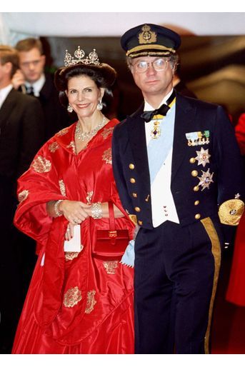 La reine Silvia et le roi Carl XVI Gustaf de Suède à Frederiksborg, le 18 novembre 1995