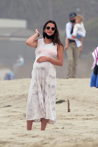Lea Michele sur une plage de Santa Monica, à Los Angeles, le 4 août 2020
