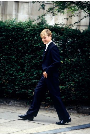 Le prince William lors de son premier jour au Collège d’Eton, en Angleterre, en septembre 1995.