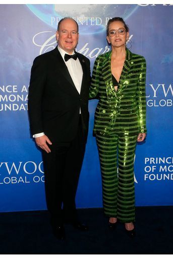 Sharon Stone et le Prince Albert II de Monaco lors du Global Ocean Gala à Hollywood le 6 février 2020. 