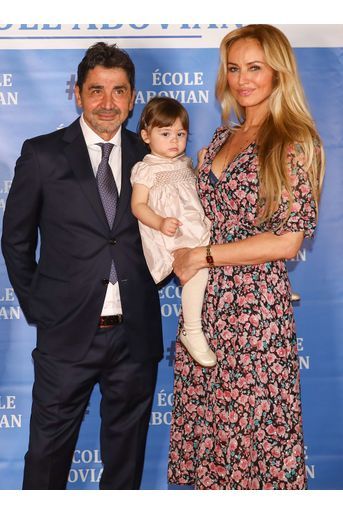 Adriana Karembeu et son mari Aram Ohanian avec leur fille Nina (1 an) au Palais du Pharo de Marseille, le 26 octobre 2019. 