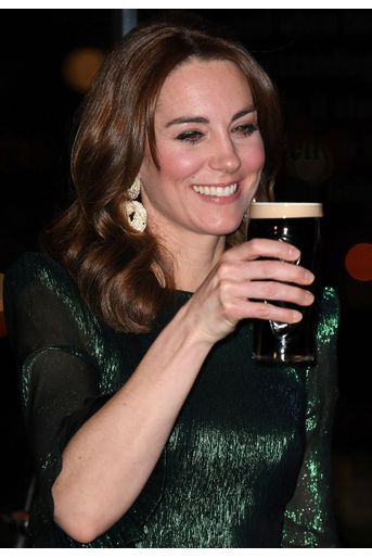 Kate Middleton lors d'une soirée organisée dans les entrepôts de la marque de bière Guinness  à Dublin le 3 mars 2020. 