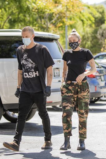 Miley Cyrus et Cody Simpson à Los Angeles le 23 avril 2020