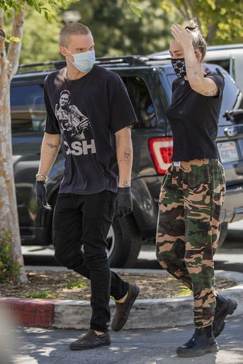 Miley Cyrus et Cody Simpson à Los Angeles le 23 avril 2020