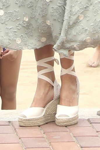 Les chaussures de la reine Letizia d&#039;Espagne aux Canaries, le 23 juin 2020