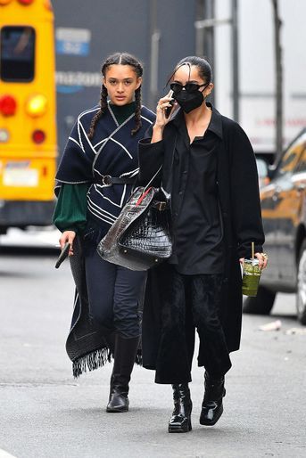 Lisa Bonet et sa fille Lola à New York le 1er mars 2022