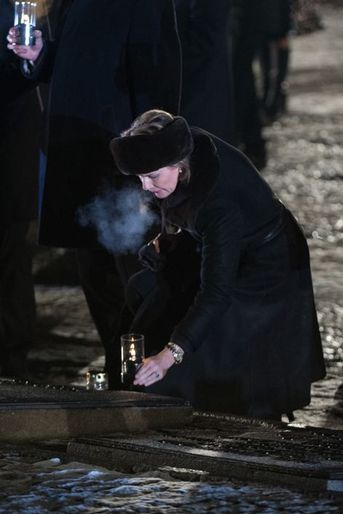 La reine Mathilde de Belgique à d&#039;Auschwitz-Birkenau, le 27 janvier 2015