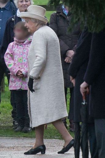La reine Elizabeth II à Sandringham, le 27 décembre 2015