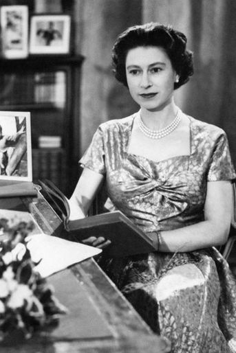 La reine Elizabeth II pour ses voeux de Noël 1957