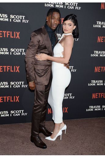 Kylie Jener et Travis Scott ont annoncé leur séparation en octobre 2019 après deux ans de relation et la naissance de leur fille Sorti en février 2018. 