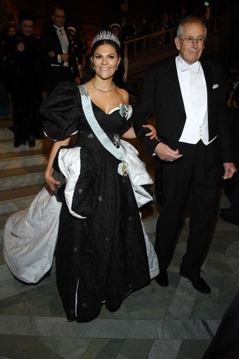 La princesse Victoria de Suède dans une robe de Selam Fessahaye, à Stockholm le 10 décembre 2019
