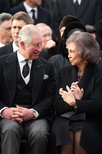 Le prince Charles d&#039;Angleterre et l&#039;ex-reine Sofia d&#039;Espagne aux obsèques de l&#039;ex-roi Michel de Roumanie à Bucarest, le 16 décembre 2017