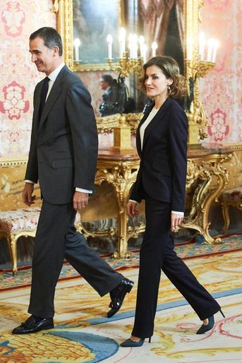 La reine Letizia et le roi Felipe VI d'Espagne au Palais royal à Madrid, le 14 décembre 2015