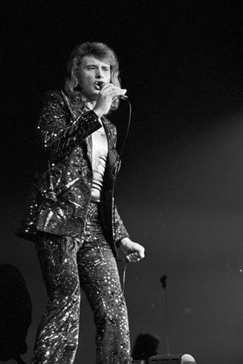 Johnny Hallyday en concert à Paris, le 29 septembre 1971.