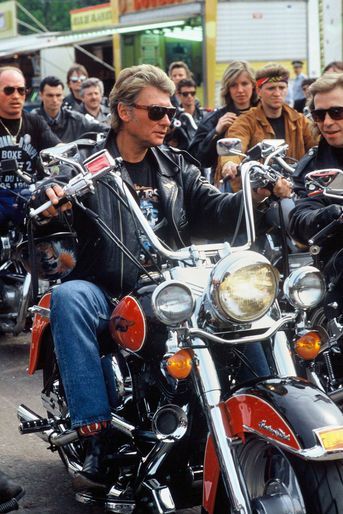 Johnny Hallyday lors du rassemblement de Harley Davidson à Paris, le 14 mai 1990.