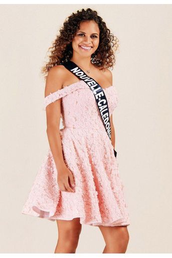 Anaïs Toven, Miss Nouvelle-Calédonie, 18 ans, 1m70