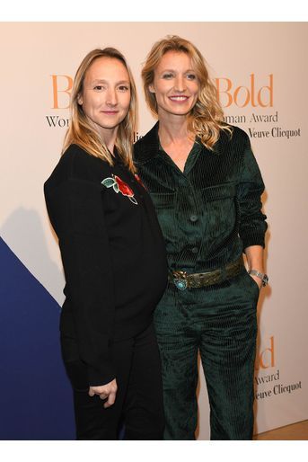 Audrey Lamy enceinte et Alexandra Lamy  lors des Bold Woman Awards à Paris le jeudi 14 novembre 2019. 