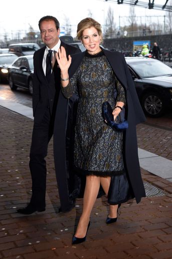 La reine Maxima des Pays-Bas dans une robe Natan à Amsterdam, le 27 novembre 2017