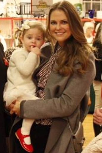 Les princesses Madeleine et Leonore de Suède à Londres, le 20 novembre 2015