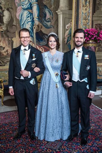 La princesse Sofia avec les princes Daniel et Carl Philip de Suède à Stockholm, le 23 novembre 2017