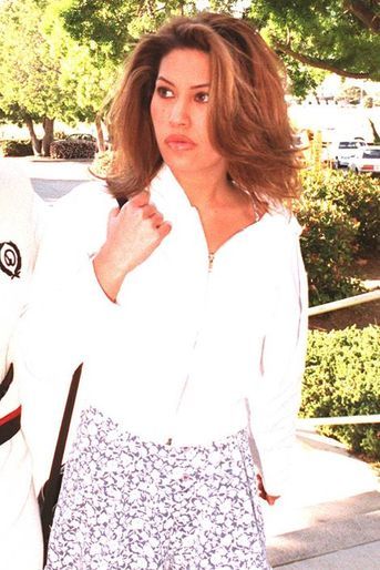 Brittany Ashland. En 1997, cette actrice avait porté plainte contre lui pour coups et blessures.