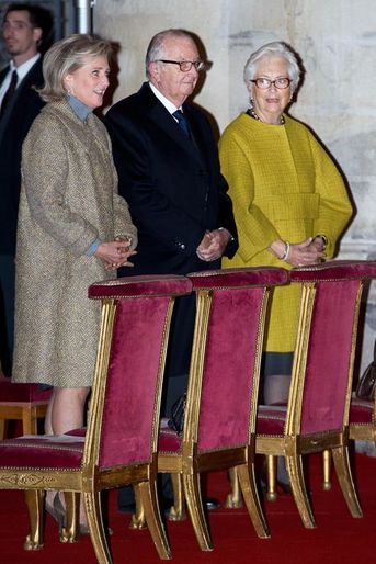 L&#039;ex-reine Paola et l&#039;ex-roi Albert II de Belgique avec la princesse Astrid à Bruxelles, le 15 novembre 2015
