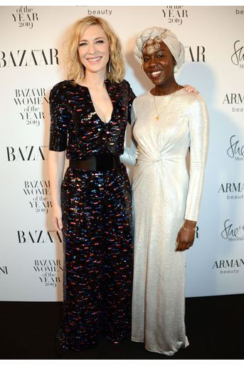 Cate Blanchett et la poétesse Emtithal Mahmoud à la soirée Harper’s Bazaar Women of the Year Awards à Londres le 29 octobre 2019