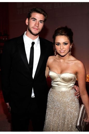 Liam Hemsworth et Miley Cyrus en mars 2010