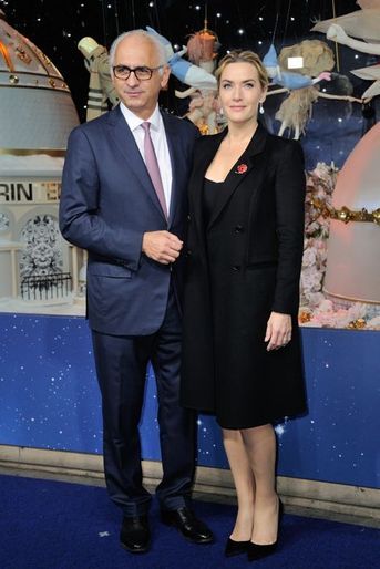 Le vendredi 6 novembre, Kate Winslet a inauguré les célèbres décorations de Noël du Printemps Haussmann au côté de Paolo de Cesare.