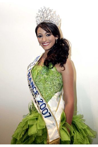 Rachel Legrain-Trapani, Miss France 2007, après son élection au Palais des congrès du Futuroscope le 9 décembre 2006
