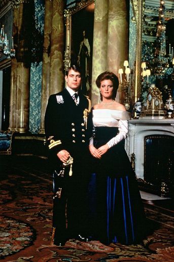 Portrait de Sarah Ferguson et du prince Andrew, fiancés en 1986