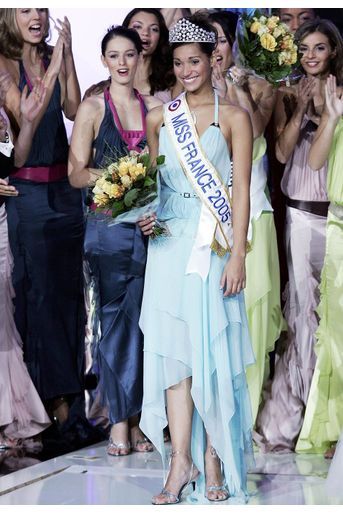 Cindy Fabre, alias Miss France 2005, le soir de son élection à Tours le 11 décembre 2004
