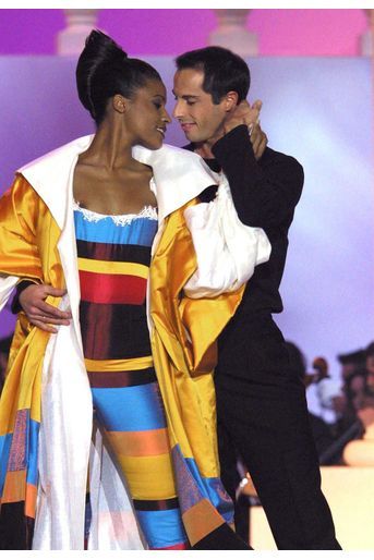 Corinne Coman lors du concours Miss France à Lyon le 14 décembre 2002
