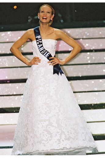 Elodie Gossuin lors de l'élection Miss France à Monte-Carlo le 9 décembre 2000