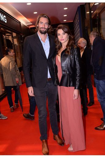 Camille Lacourt et Alice Detollenaere lors de la soirée de réouverture de la boutique "Breitling", à Paris, le 3 octobre 2019.