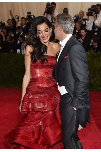 Amal et George Clooney au gala du MET à New York en mai 2015
