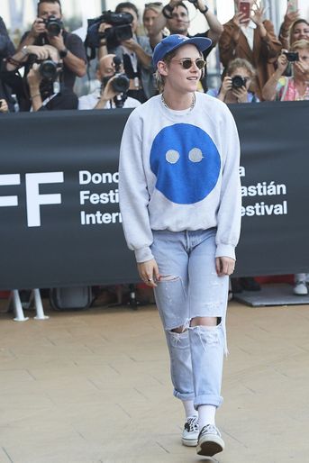 Kristen Stewart arrive au Festival international du film de San Sebastian.
