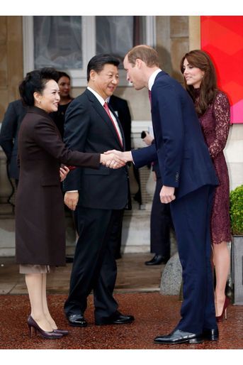 Les Cambridge avec le couple présidentiel chinois - Kate et William présentent les Bafta