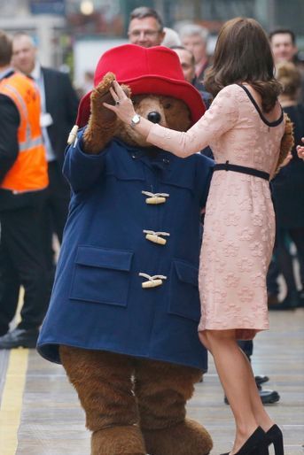 Kate Middleton Enceinte Danse Avec L’ours Paddington   25