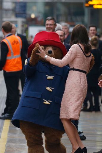 Kate Middleton Enceinte Danse Avec L’ours Paddington   32
