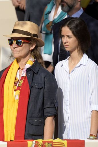 La princesse Elena d'Espagne et sa fille Victoria Federica de Marichalar à Madrid, le 12 octobre 2017