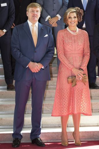 La reine Maxima des Pays-Bas dans une robe Elie Saab à Lisbonne, le 11 octobre 2017